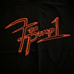7 on pump 1 t-shirt‎